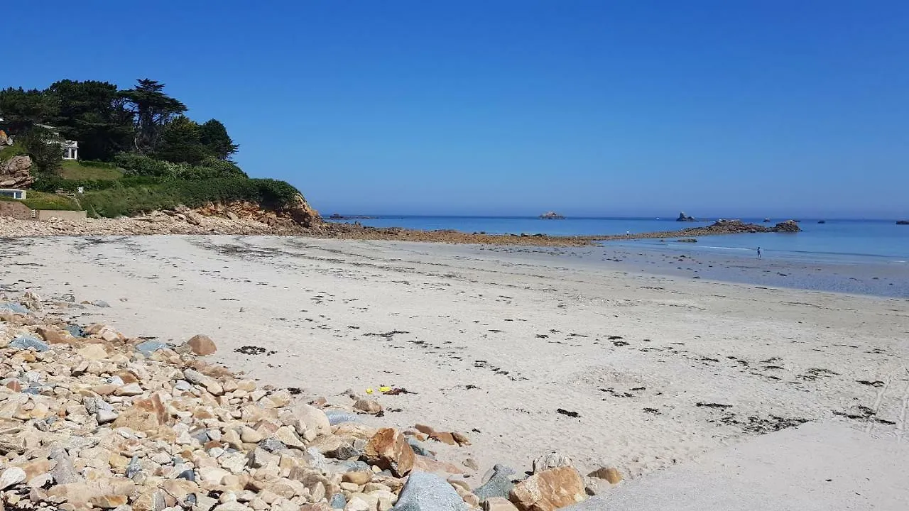 Ty Jeanne, Le Charme De La Pierre Au Coeur Du Village Plougasnou Holiday home